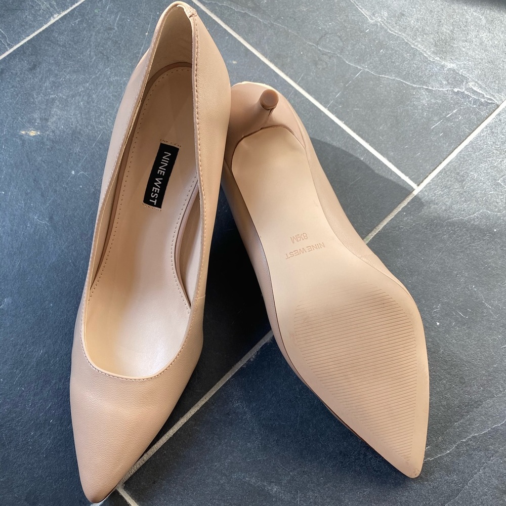 Heels - Picture 6 of 6